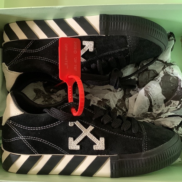 COPY - OFF-WHITE NEW ARROW LOW VULCANIZED WOMENS - Picture 2 of 5